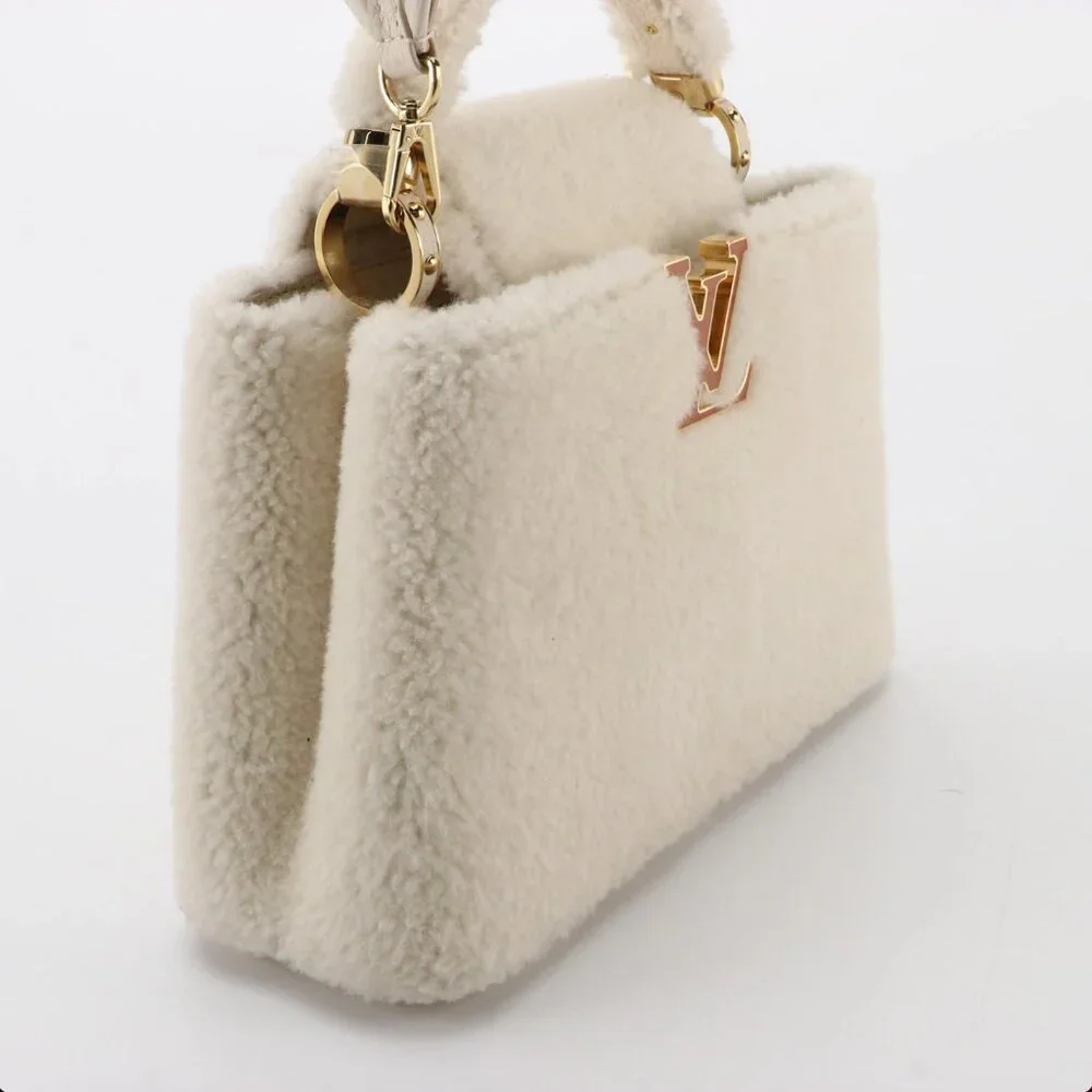 Louis Vuitton White Shearling BB Capucines Bag - Picture 3 of 14